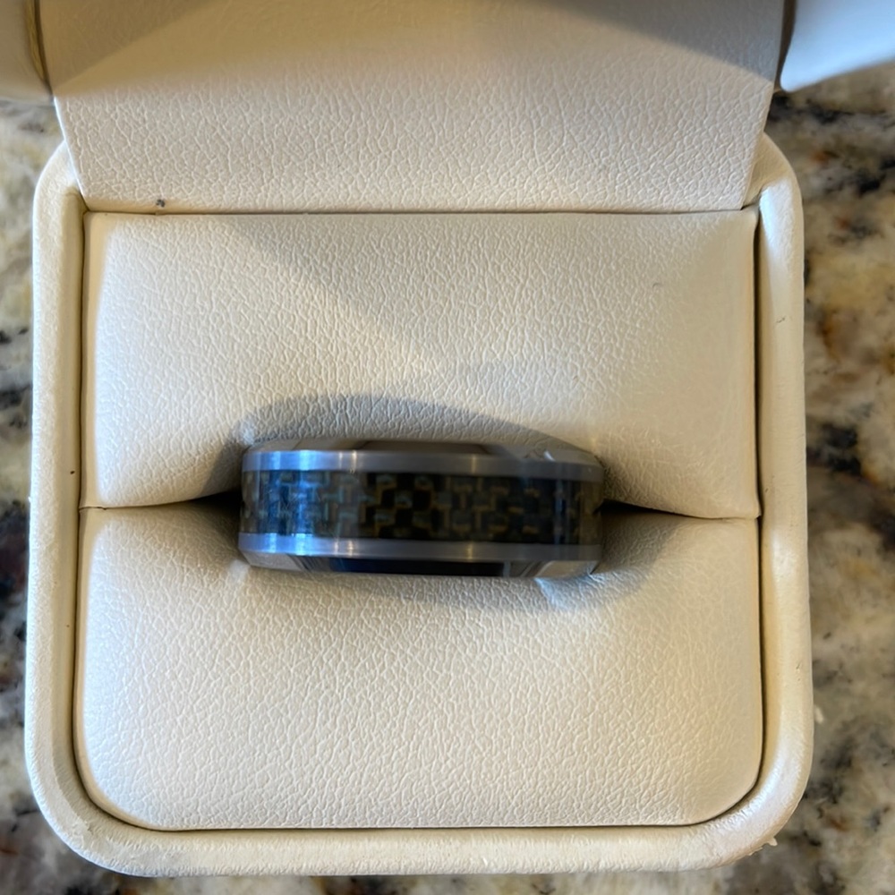 Men’s Tungsten and Carbon Wedding Band - Size 10.5